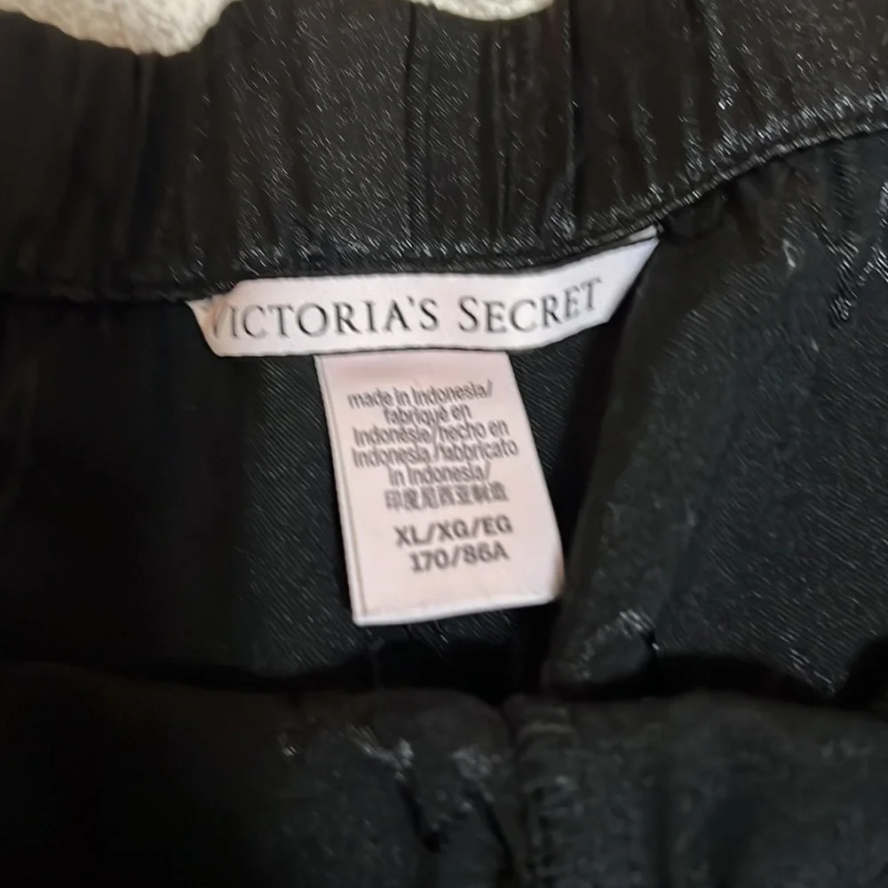 Victorias secret  Pajama bottoms used one time - Picture 2 of 3